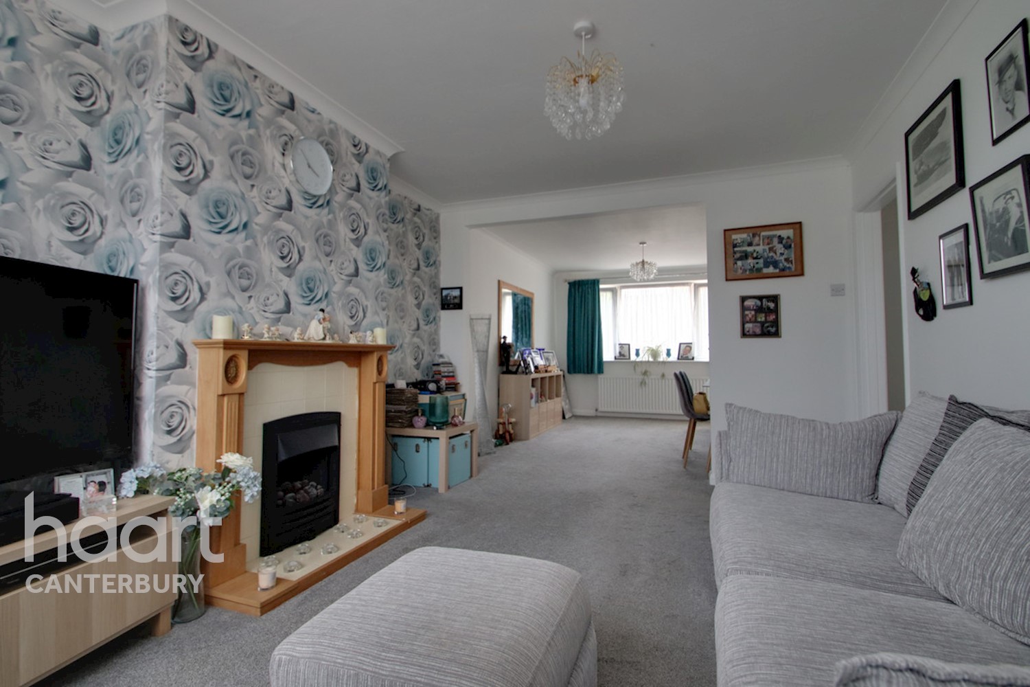 Chain Free Chalet Bungalow — Hudson Close